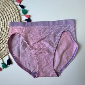 Victoria's Secret Seamless Brief Panty Secret Purple Crush Small NEW